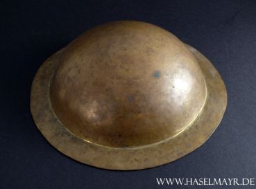 Preview: Schildbuckel aus Messing